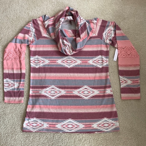 Vanity Tops - VANITY Women’s Aztec Print Tunic Long Sleeve Shirt. Size XL Brand New With Tags